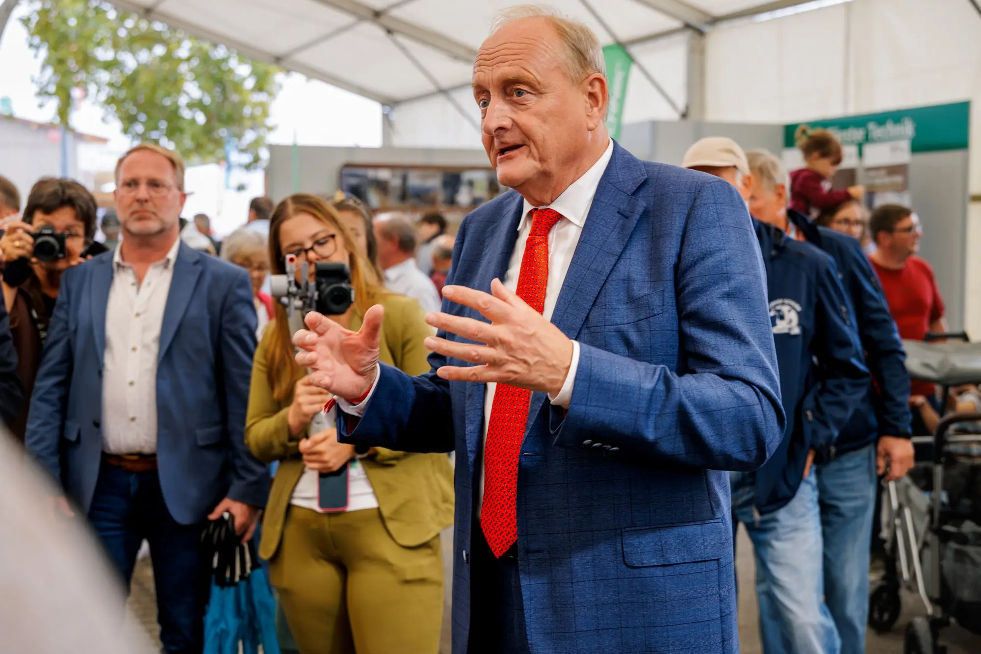 Joachim Rukwied im Gespräch beim Rundgang über das Landwirtschaftliche Hauptfest