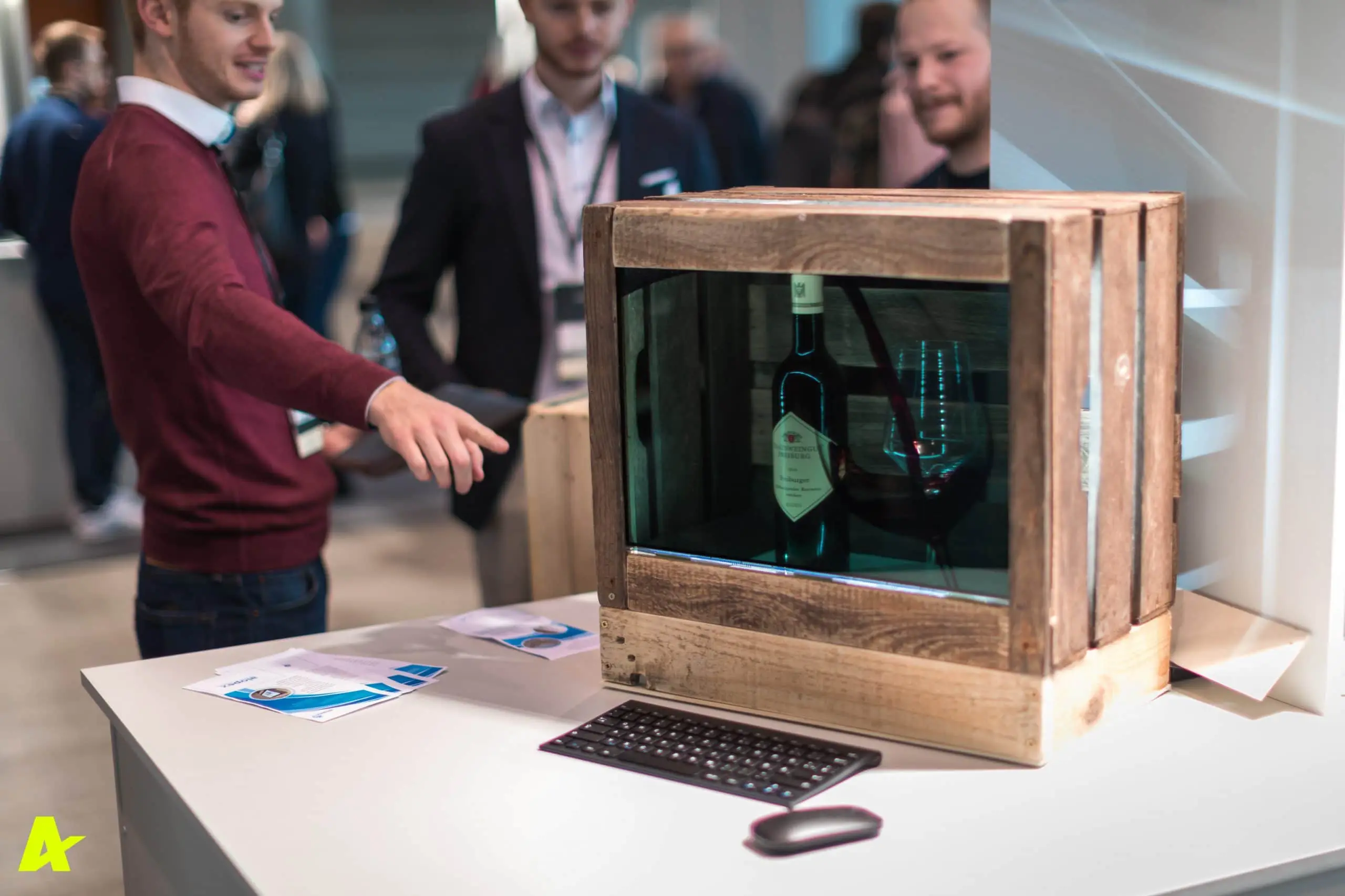 deren transparentes Display beim Startup Summit in Stuttgart erstmals gezeigt wurde