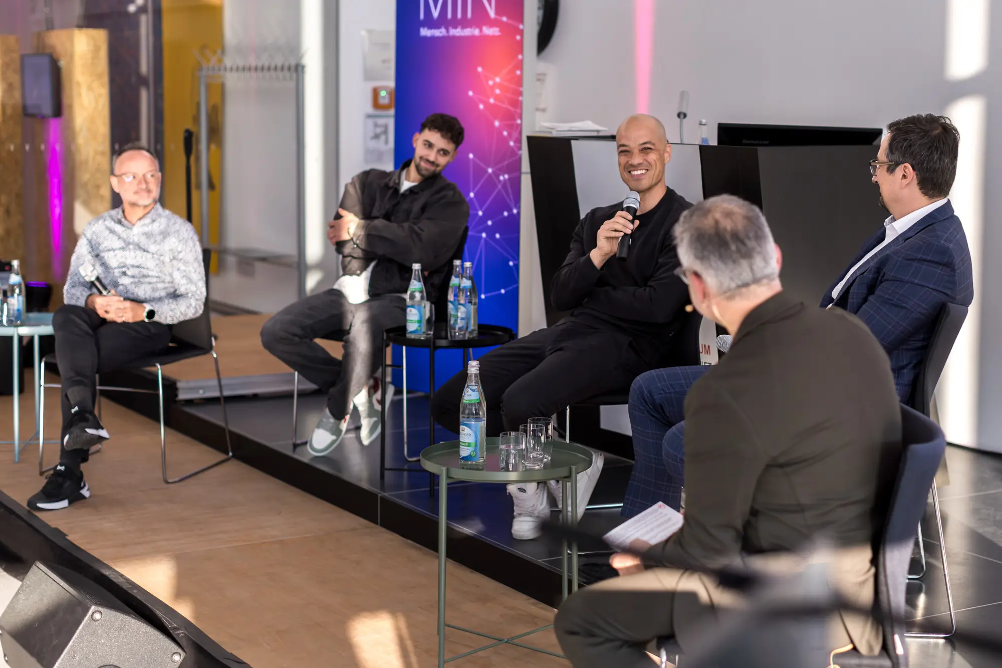 Podiumsdiskussion zum Abschluss der Mensch.Industrie.Netz 2026